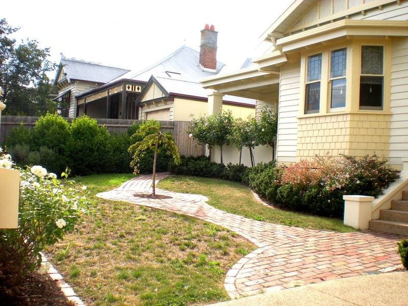 10 Austin Street, Newtown VIC 3220