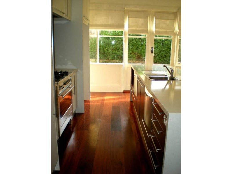 10 Austin Street, Newtown VIC 3220