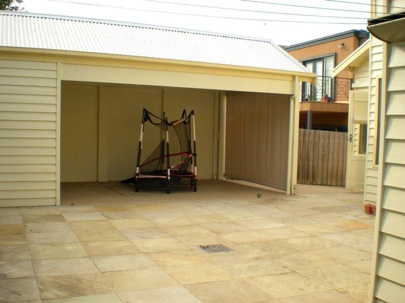 10 Austin Street, Newtown VIC 3220