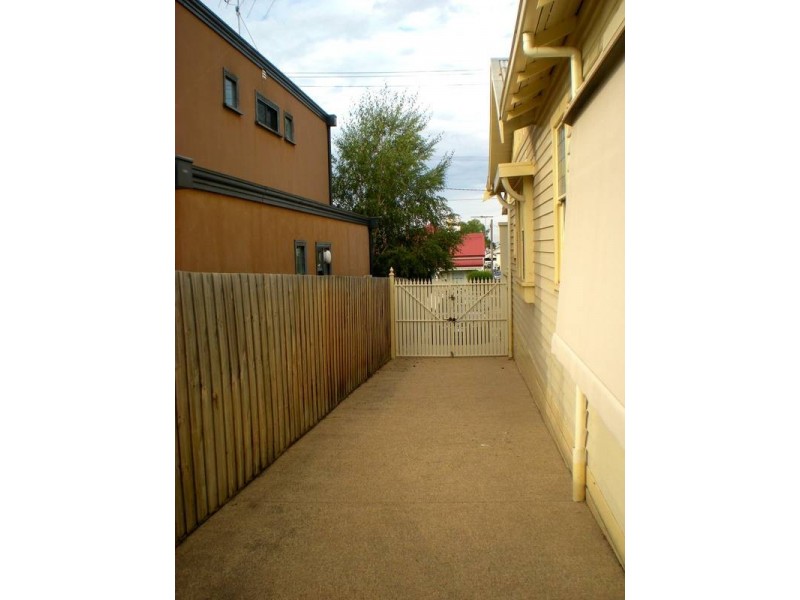 10 Austin Street, Newtown VIC 3220