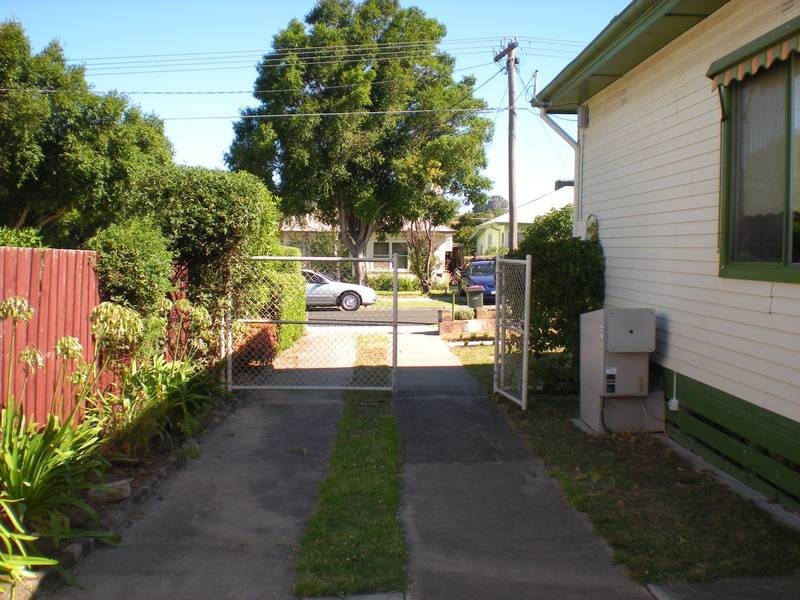 32 Sydneham Ave, Manifold Heights VIC 3218