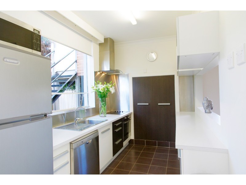 1 Trewheela Avenue, Manifold Heights VIC 3218