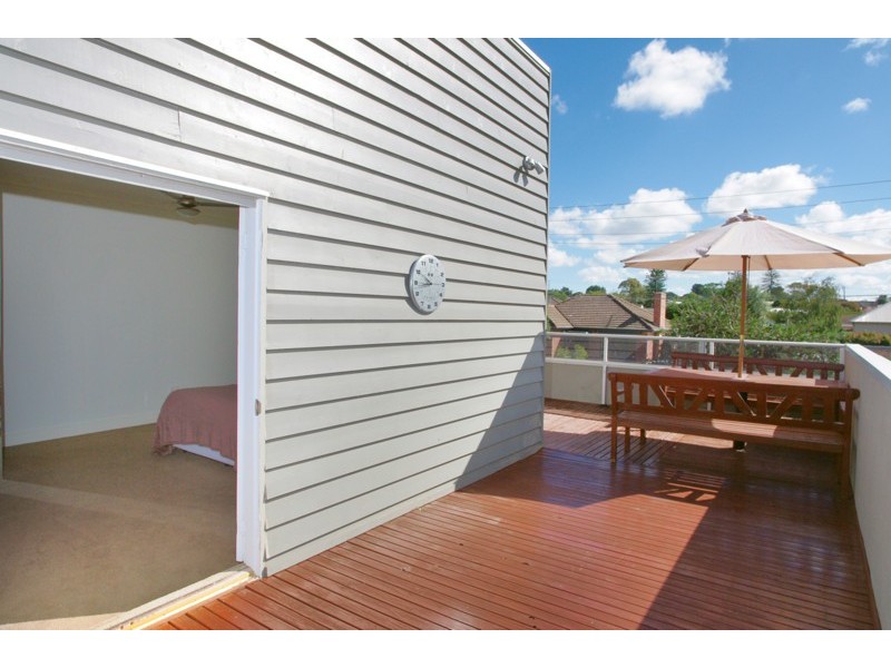 1 Trewheela Avenue, Manifold Heights VIC 3218