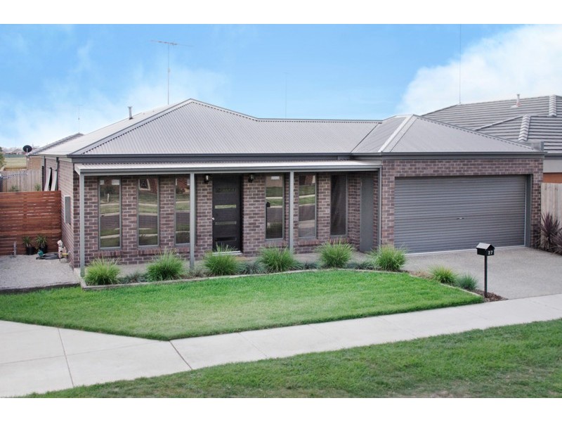 27 Killarney Avenue, Grovedale VIC 3216