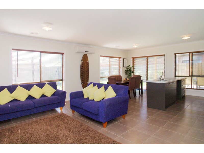 27 Killarney Avenue, Grovedale VIC 3216