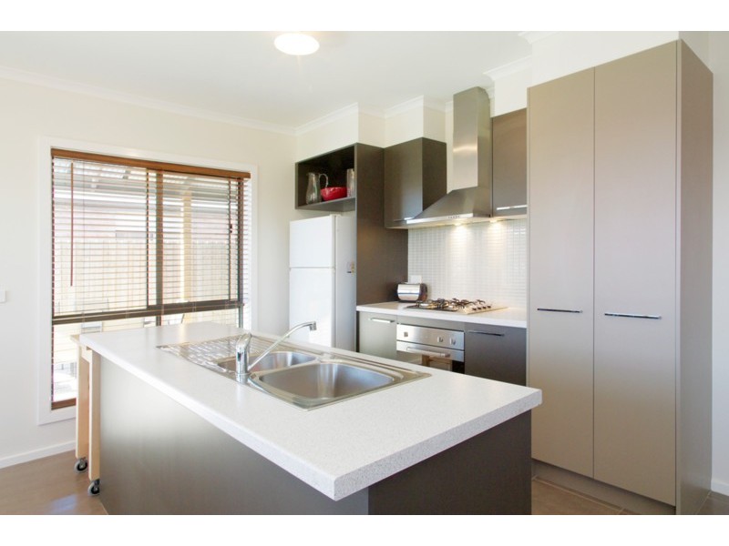 27 Killarney Avenue, Grovedale VIC 3216