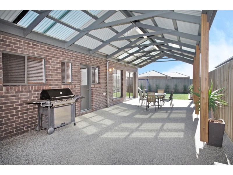 27 Killarney Avenue, Grovedale VIC 3216