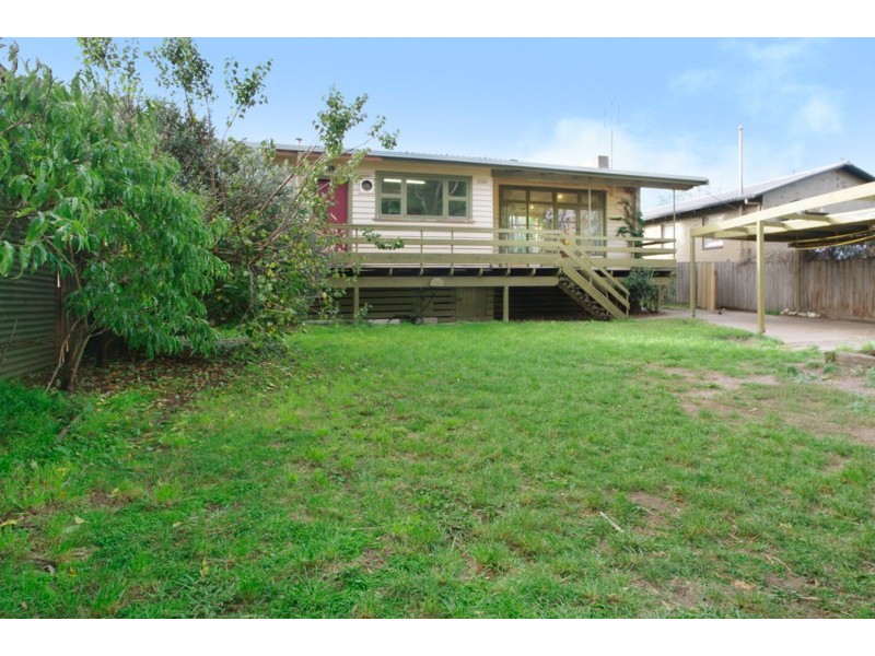 27 Grant Street, Newtown VIC 3220