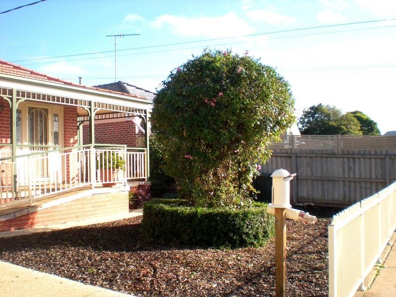 1 Evans Street, Belmont VIC 3216