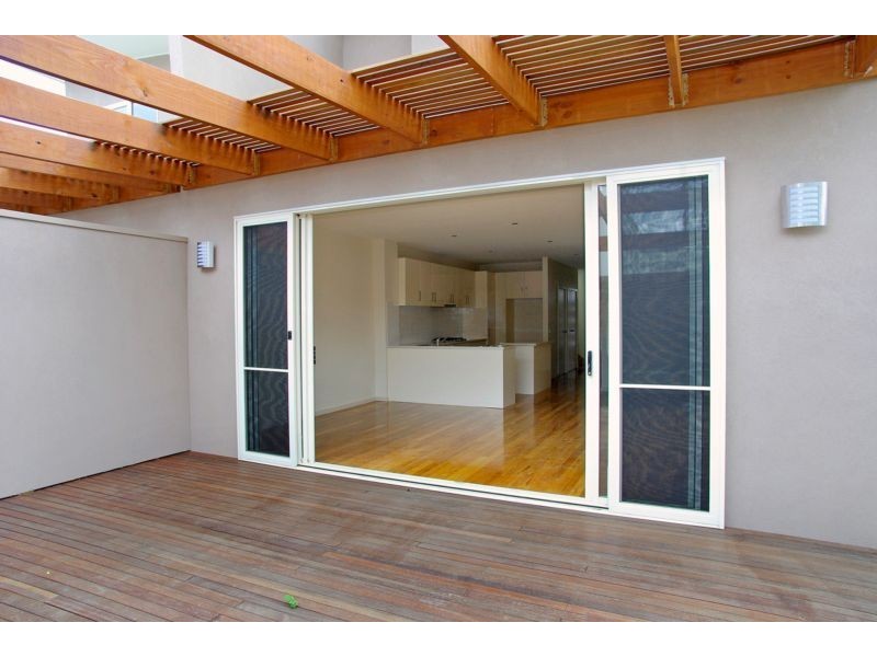 16 Clarendon Street, Newtown VIC 3220