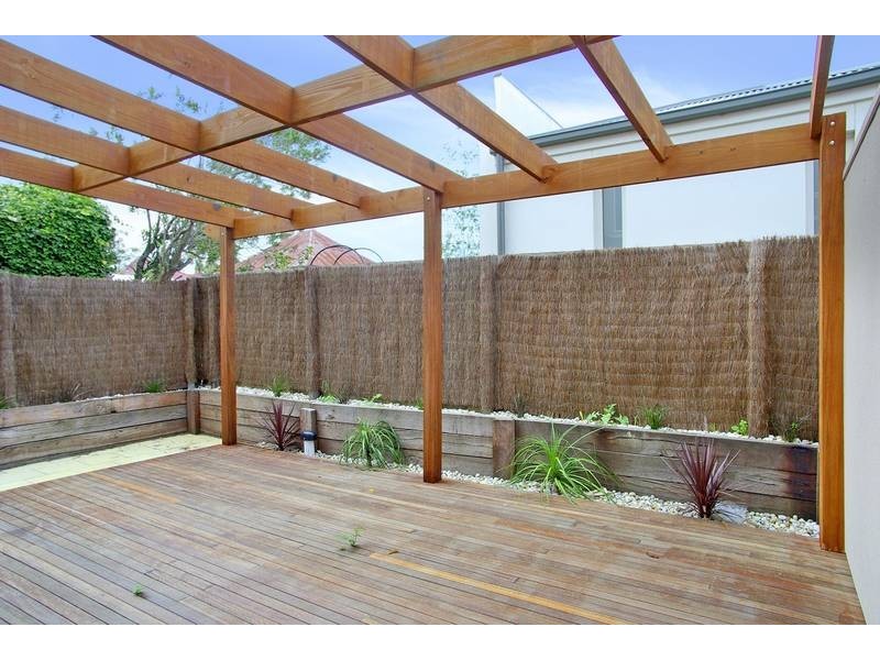 16 Clarendon Street, Newtown VIC 3220