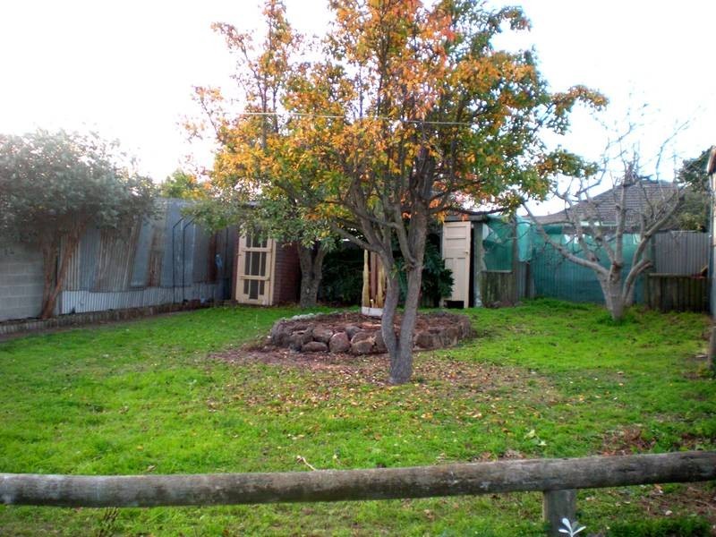 26 Marlo Street, Hamlyn Heights VIC 3215