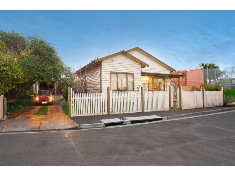 7 Arnott Street, Geelong West VIC 3218