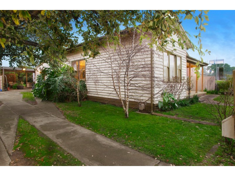 7 Arnott Street, Geelong West VIC 3218