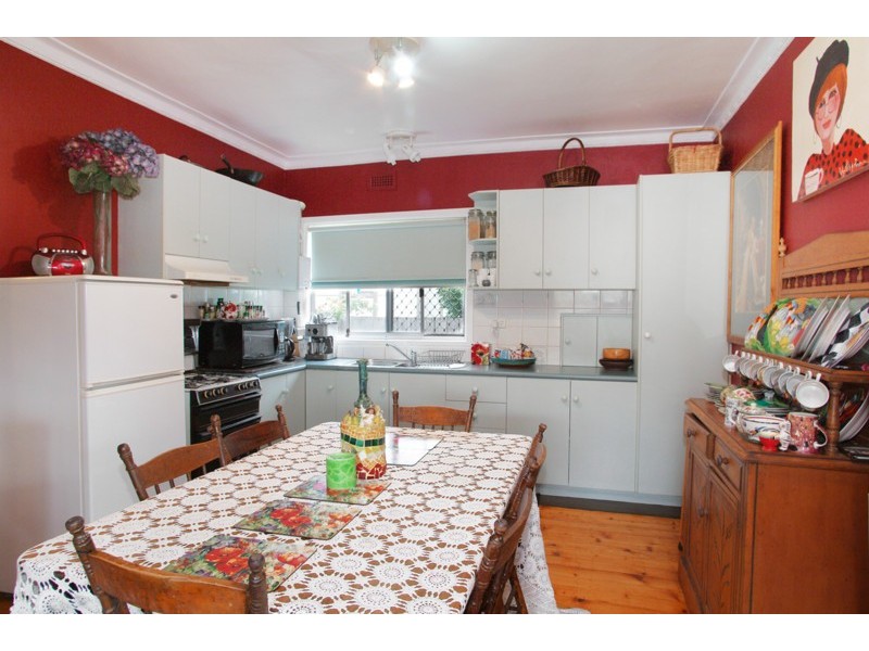 30 Charlotte Avenue, Newcomb VIC 3219