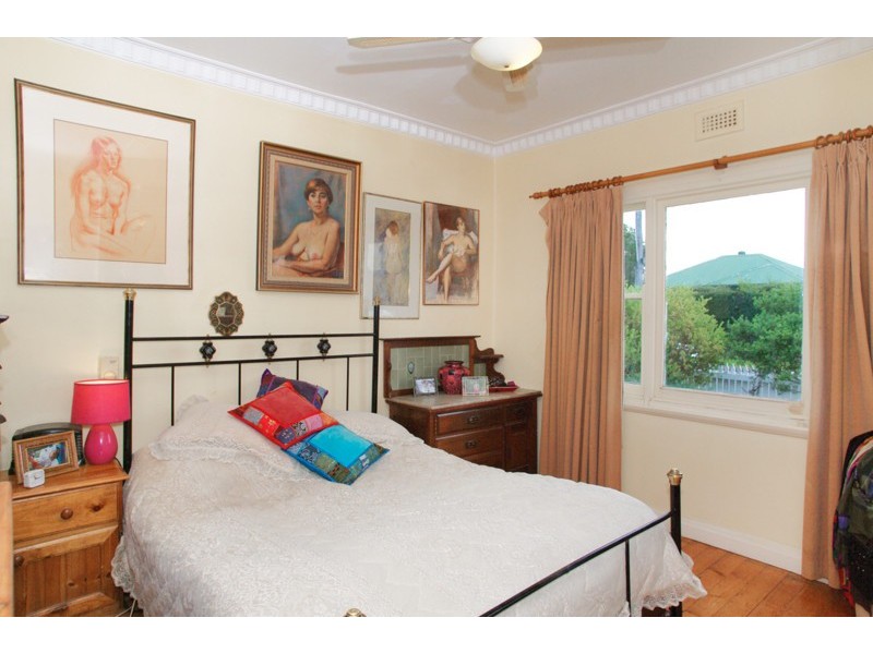 30 Charlotte Avenue, Newcomb VIC 3219