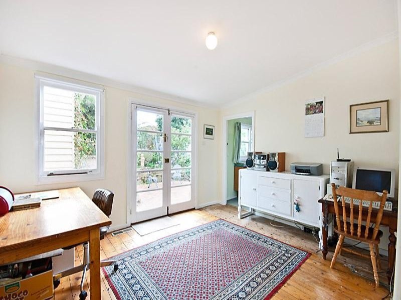 14 Seaview Pde, Belmont VIC 3216