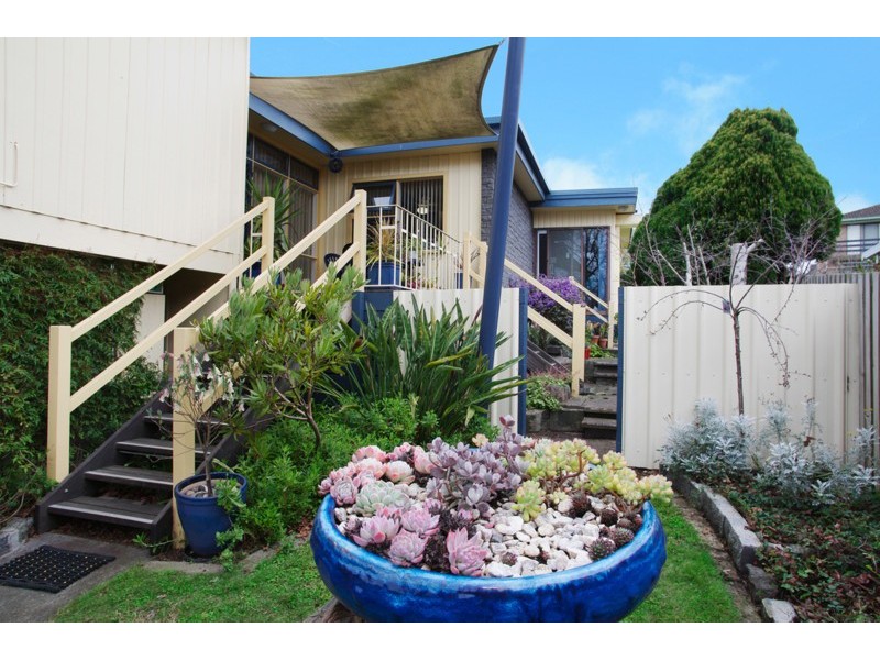 30 Devon Street, Hamlyn Heights VIC 3215