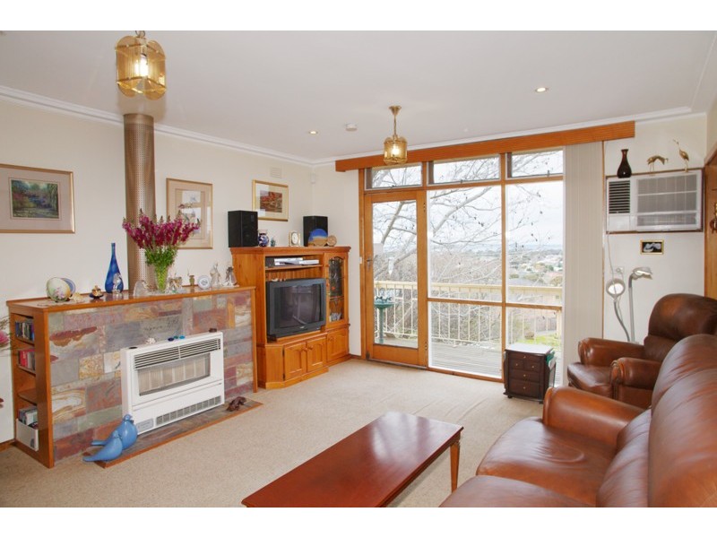 30 Devon Street, Hamlyn Heights VIC 3215