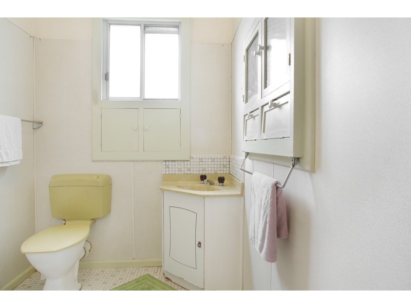 6 Merton Grove, Manifold Heights VIC 3218