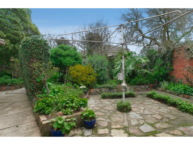 6 Merton Grove, Manifold Heights VIC 3218