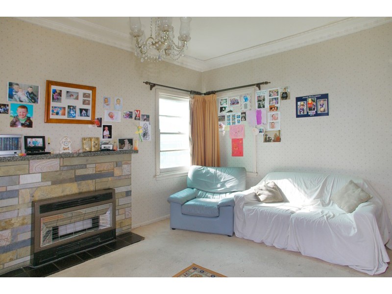 8 Leonard Street, Belmont VIC 3216