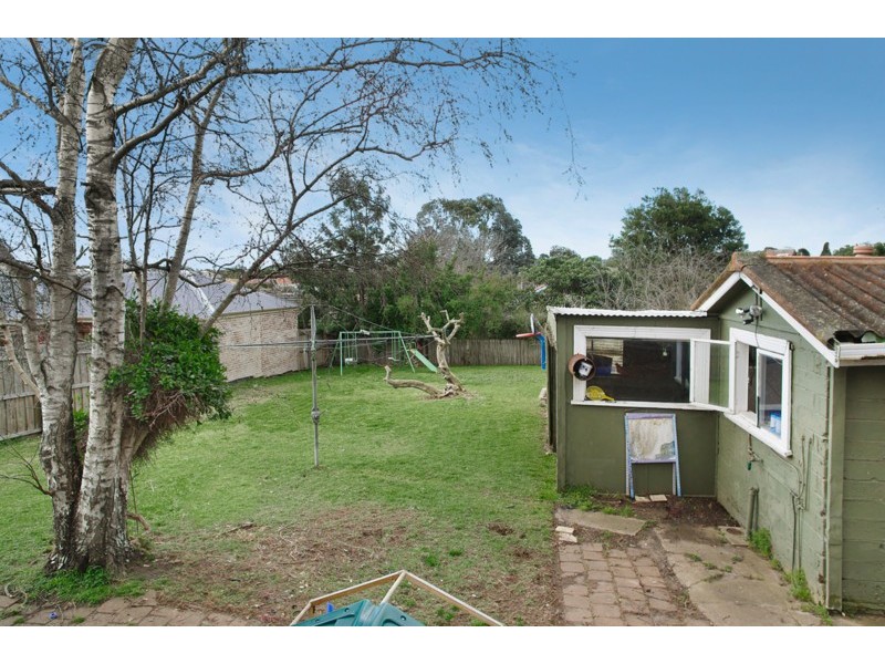 8 Leonard Street, Belmont VIC 3216