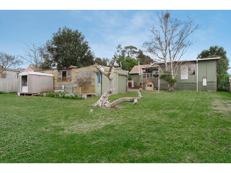 8 Leonard Street, Belmont VIC 3216