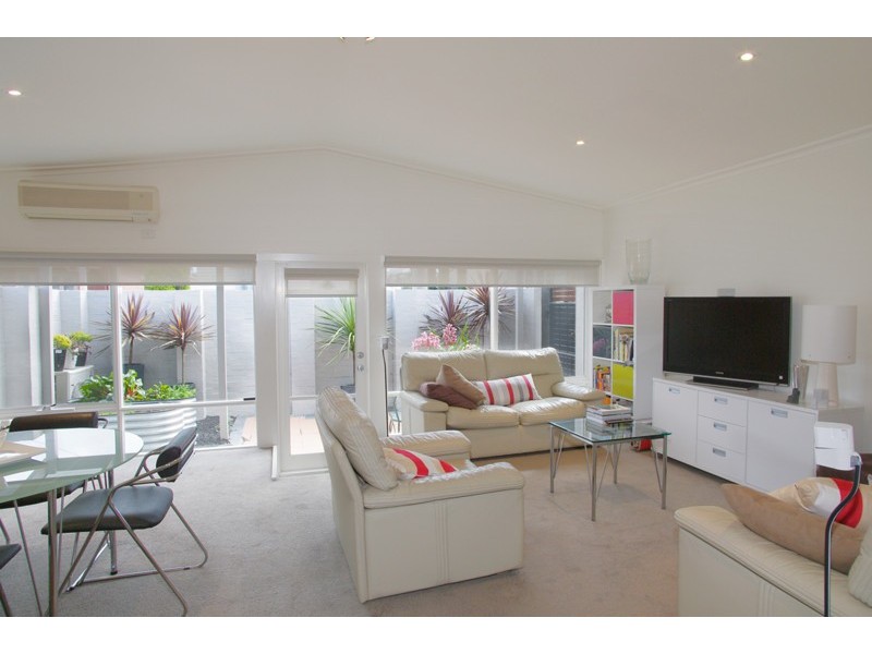 41 Cairns Avenue, Newtown VIC 3220