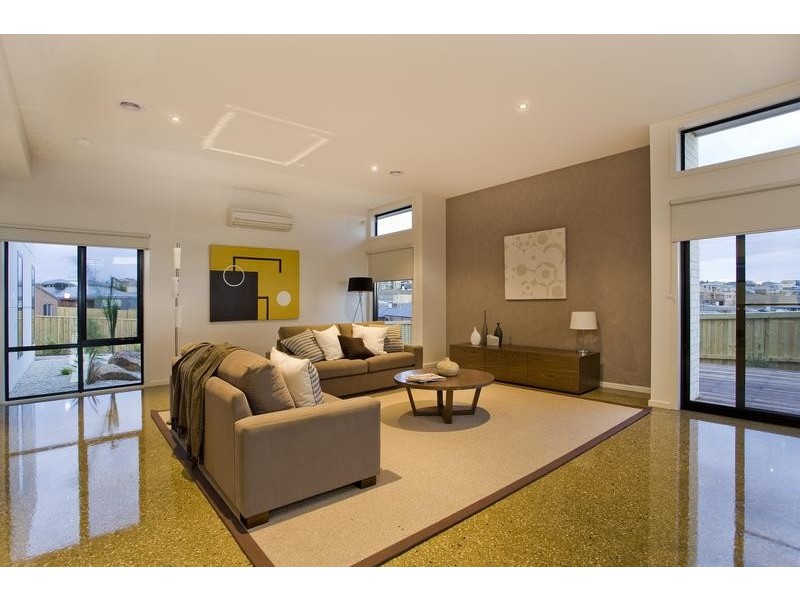 33 Province Boulevard, Highton VIC 3216