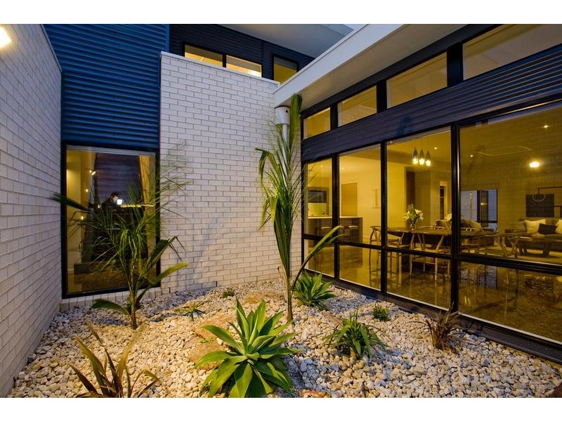 33 Province Boulevard, Highton VIC 3216