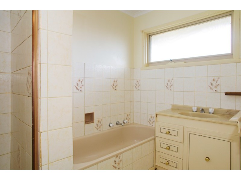 9 Felix Street, Grovedale VIC 3216