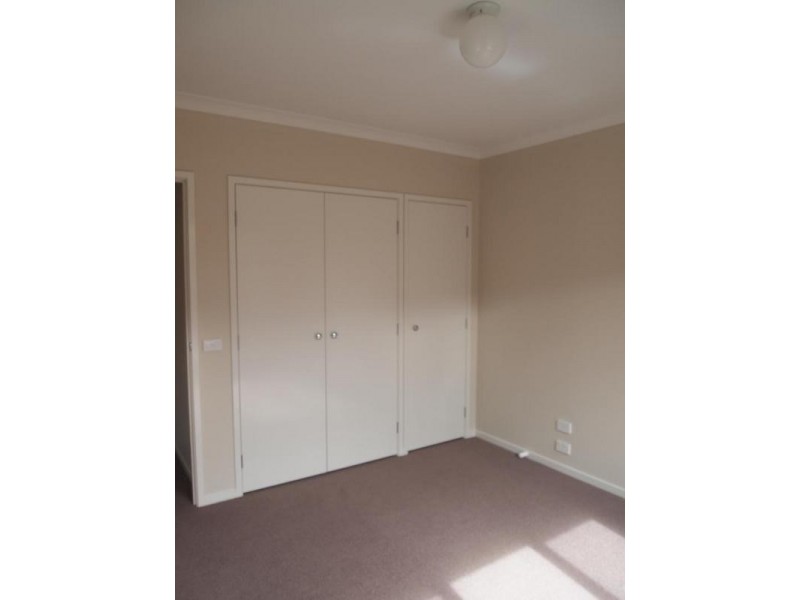 2/22 Lancaster Avenue, Newcomb VIC 3219