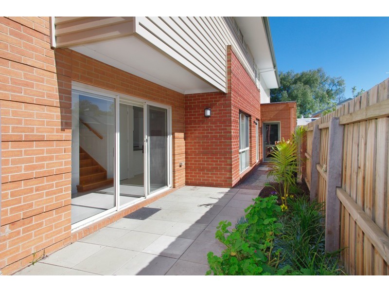 4/27 Roxby Street, Manifold Heights VIC 3218