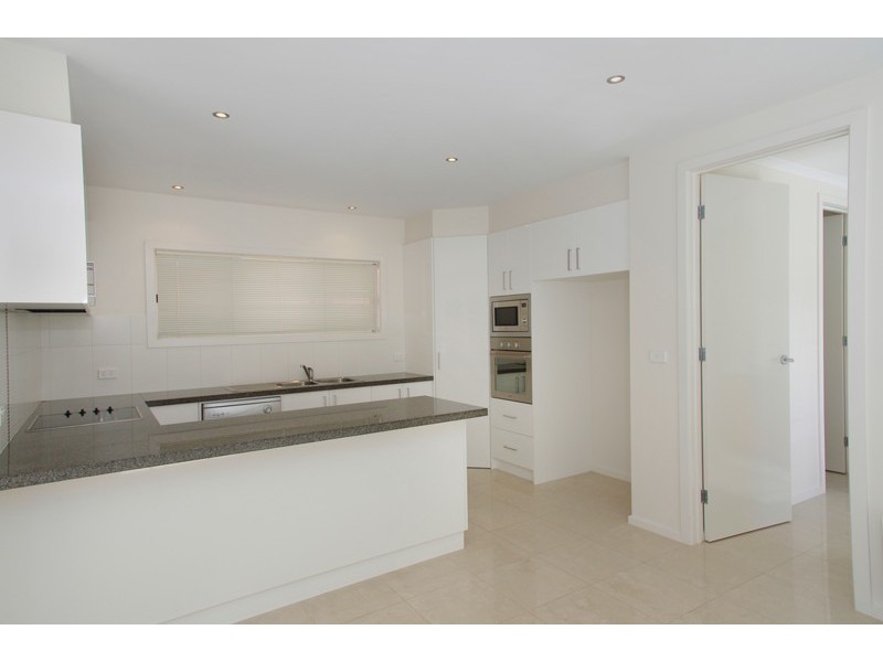 4/27 Roxby Street, Manifold Heights VIC 3218