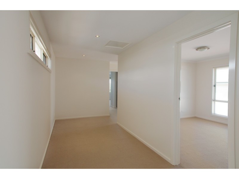 4/27 Roxby Street, Manifold Heights VIC 3218