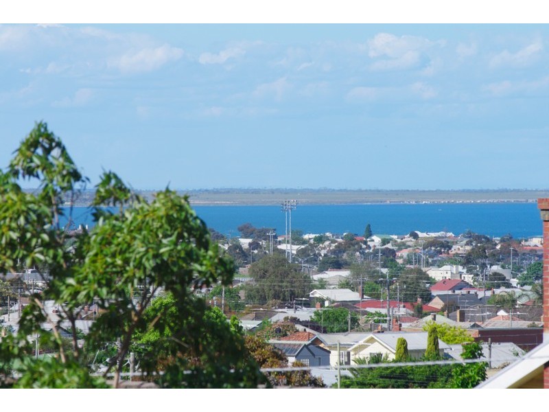 4/27 Roxby Street, Manifold Heights VIC 3218