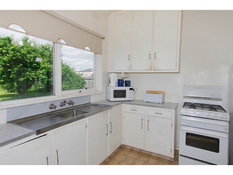 69 Neil Street, Bell Post Hill VIC 3215