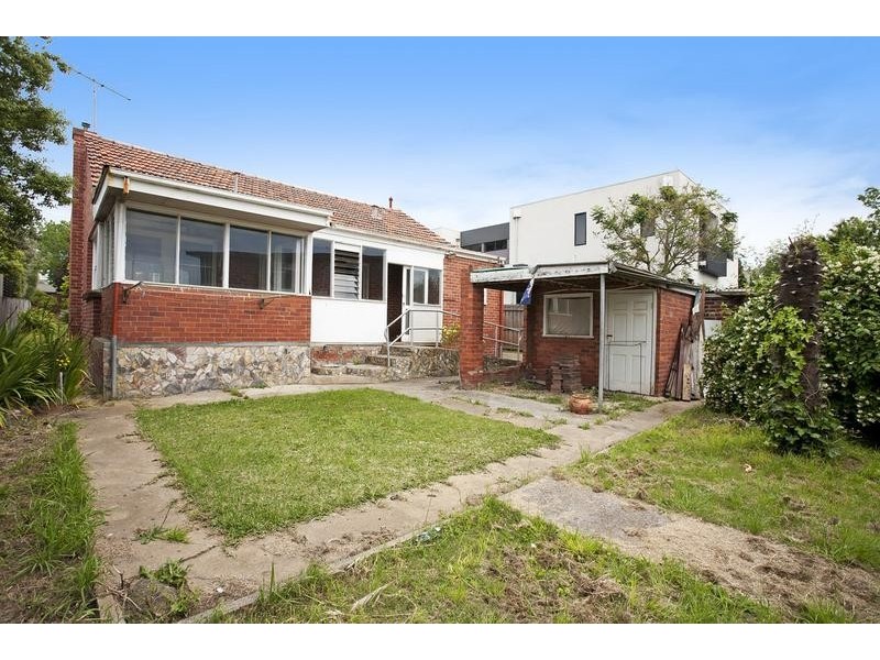 6 Queens Road, Newtown VIC 3220
