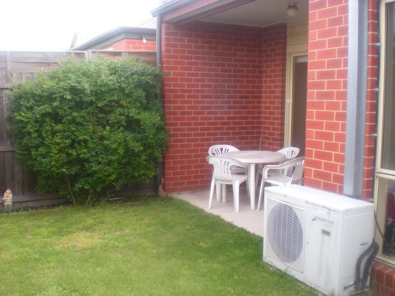 3 Urana Street, Newtown VIC 3220