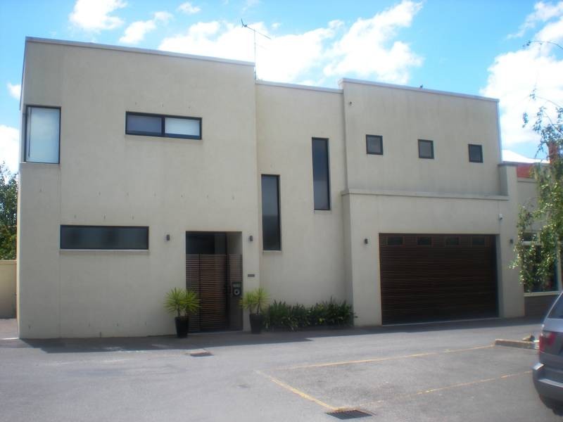 335 Pakington Street, Newtown VIC 3220