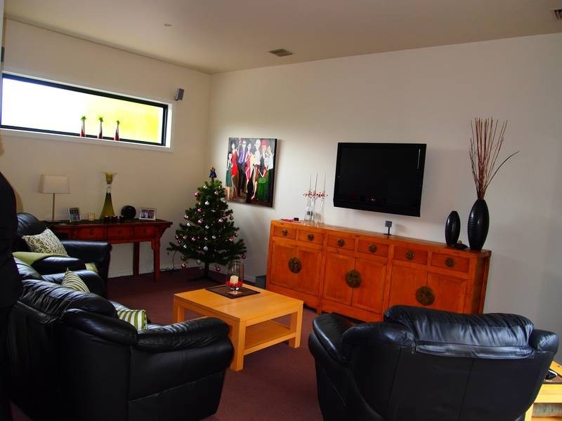 335 Pakington Street, Newtown VIC 3220