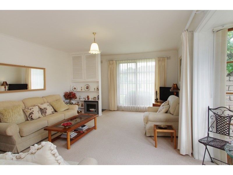 1/139 Barrabool Road, Highton VIC 3216