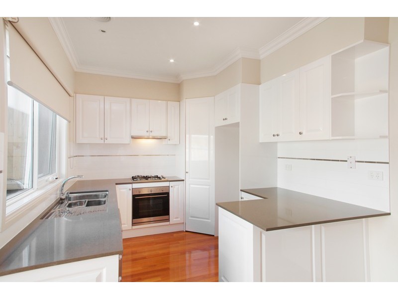 2/41 Percy Street, Newtown VIC 3220