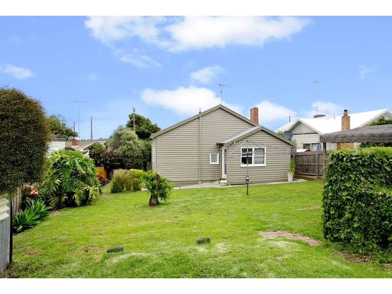 116 West Fyans Street, Newtown VIC 3220