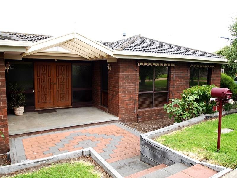 1 Rowan Crt, Belmont VIC 3216