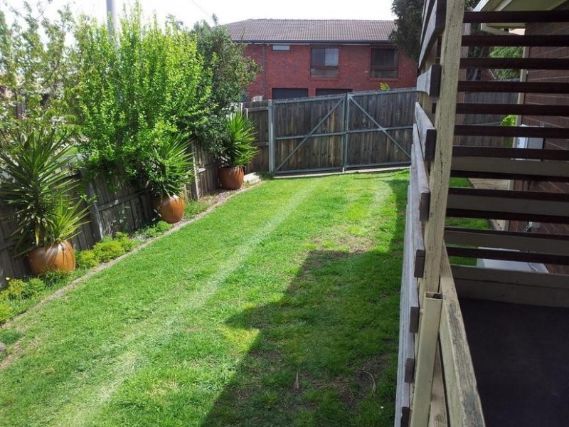 1 Rowan Crt, Belmont VIC 3216