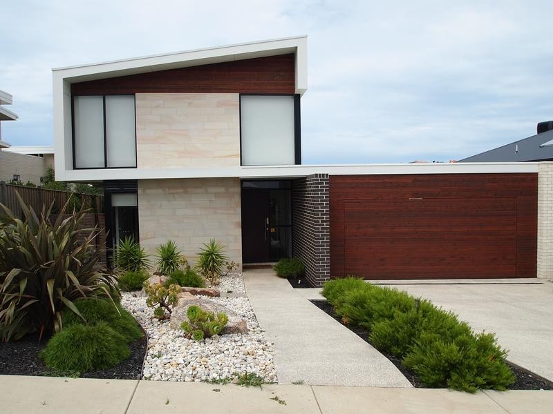 33 Province Boulevard, Highton VIC 3216