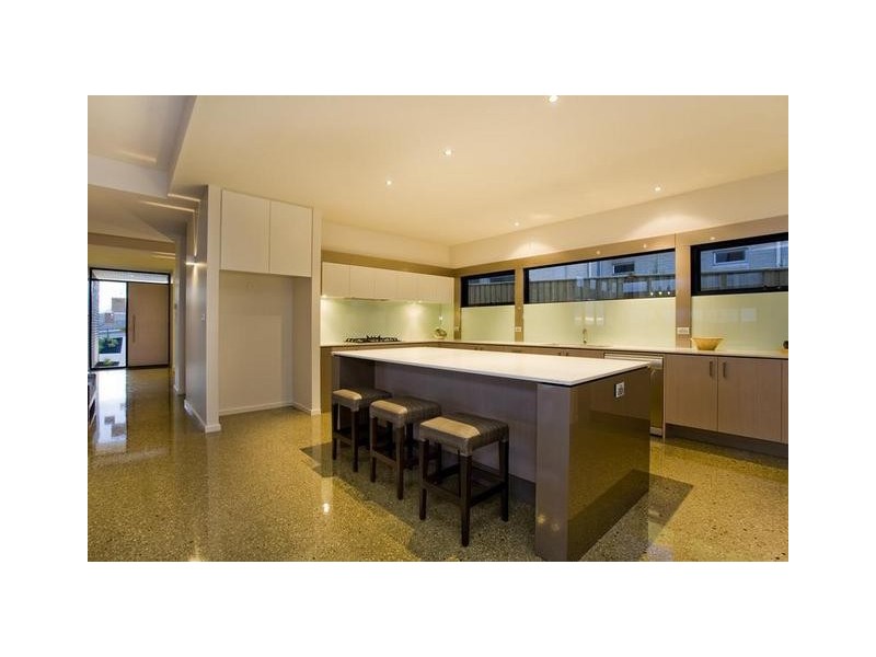 33 Province Boulevard, Highton VIC 3216