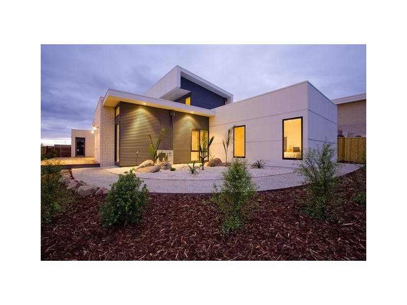 33 Province Boulevard, Highton VIC 3216